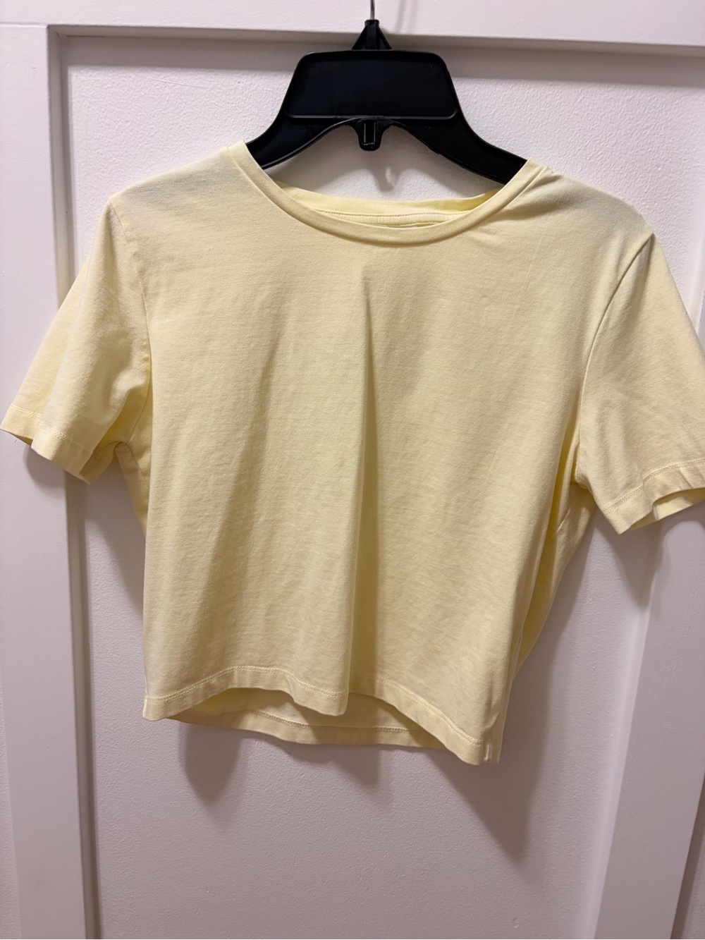 Zara Pale Yellow Crewneck Short Sleeve Tee